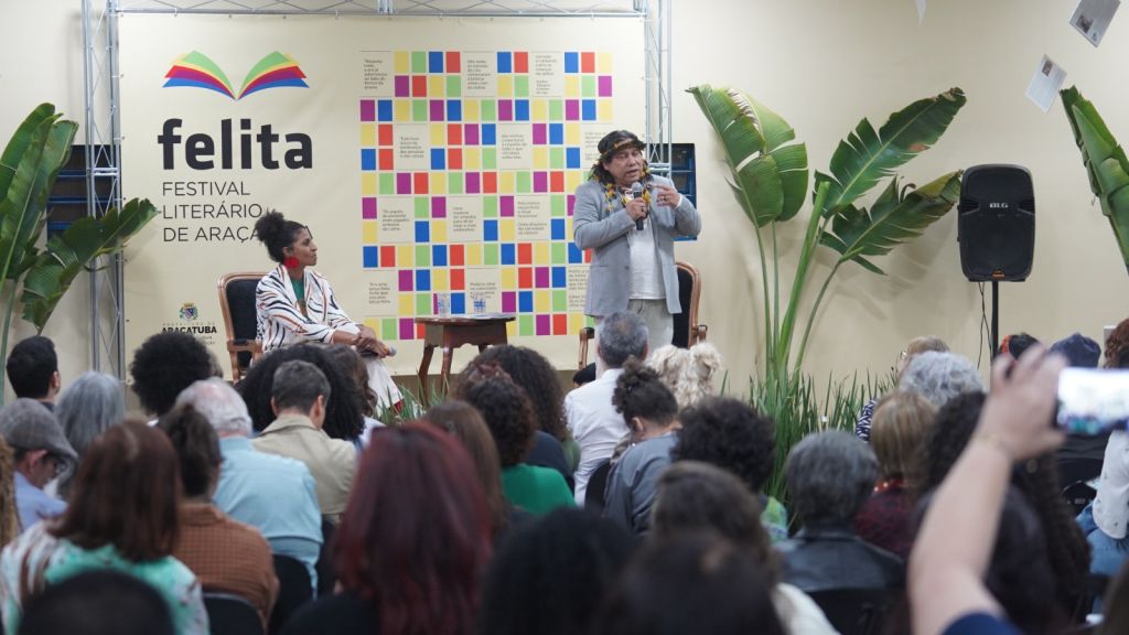 Com o tema “Memória e Identidade”, 8º Felita é aberto com bate-papo sobre os saberes das tradições indígenas